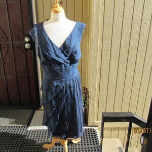 #761  NEW WOMAN'S NAVY CHIFFON LAYERED DRESS BY ADRIANNE PAPELL  (SIZE 16W)